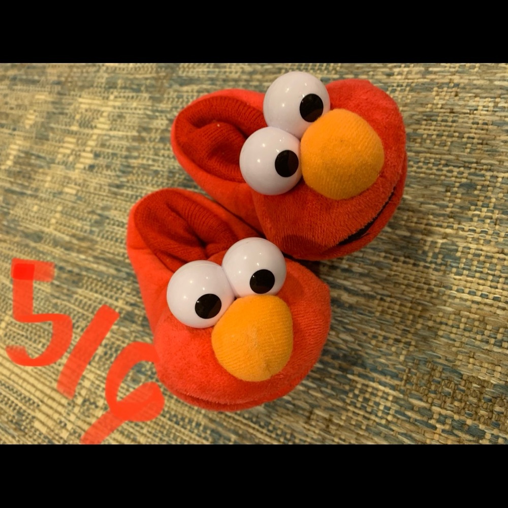Slippers - Picture 2 of 3